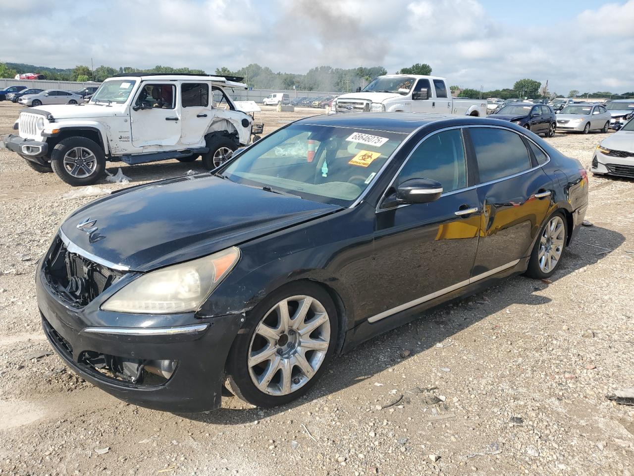 Hyundai Equus sign