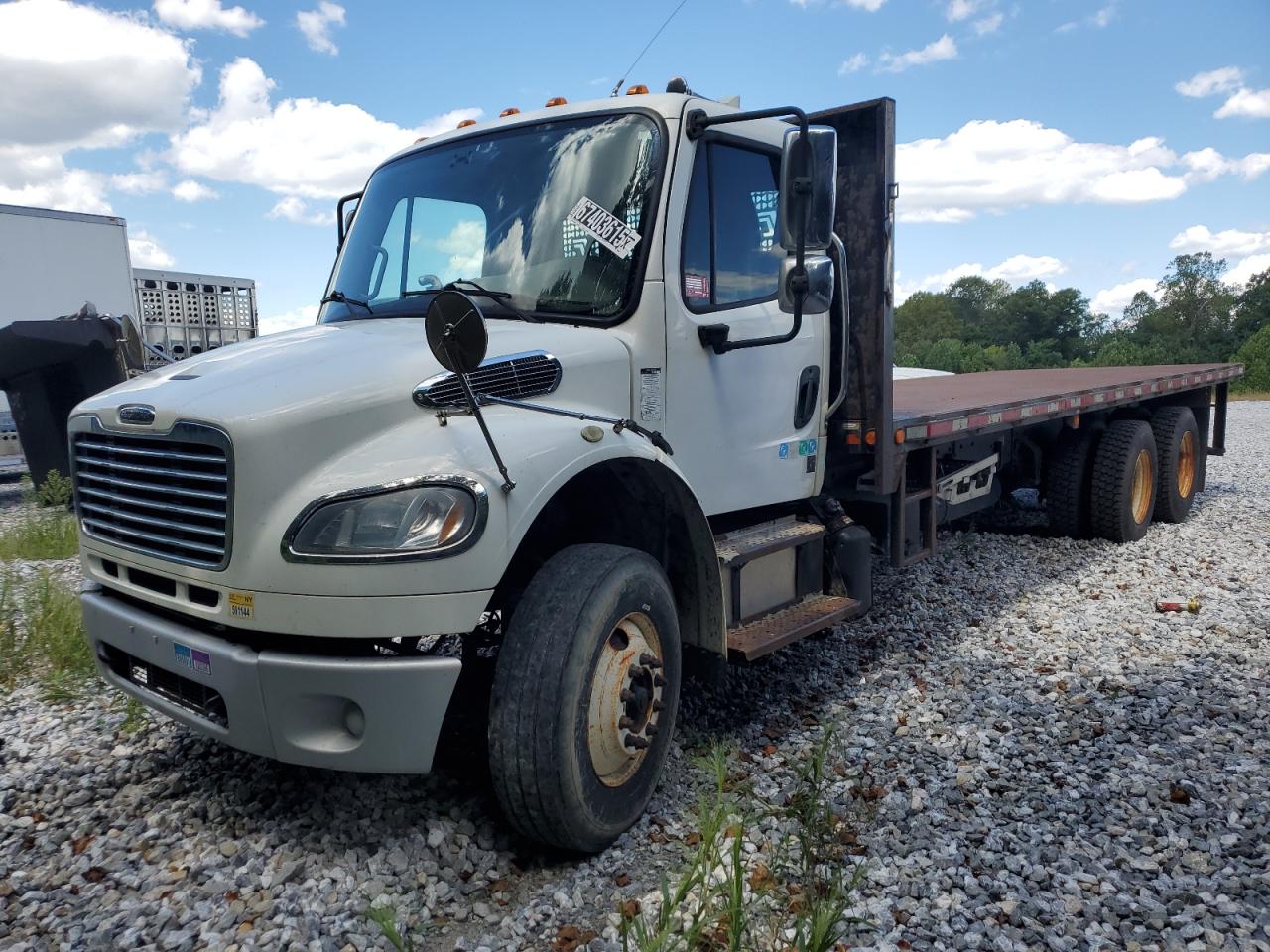 2013 Freightliner M2 106 medium duty