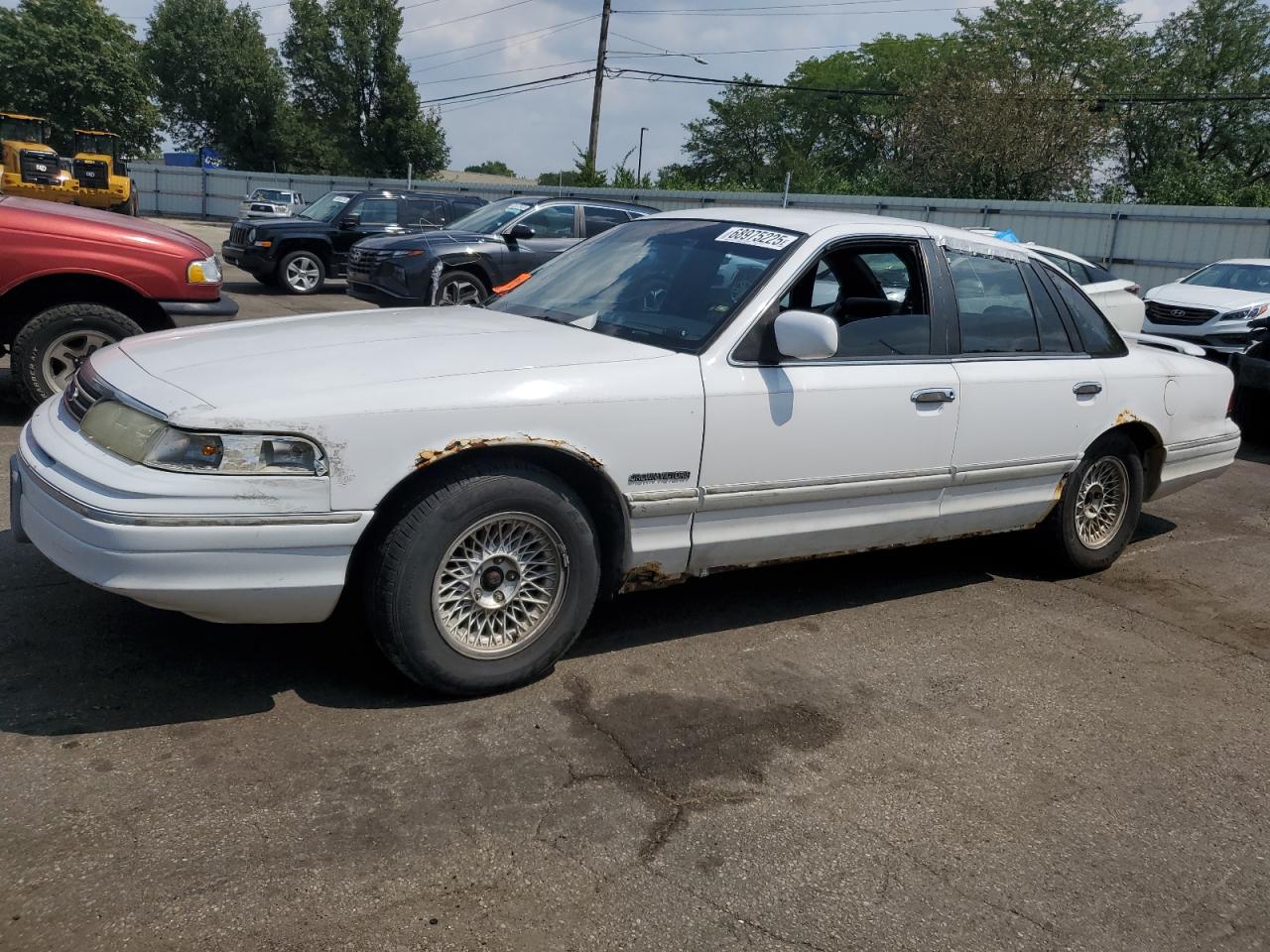 Ford Crown victoria lx