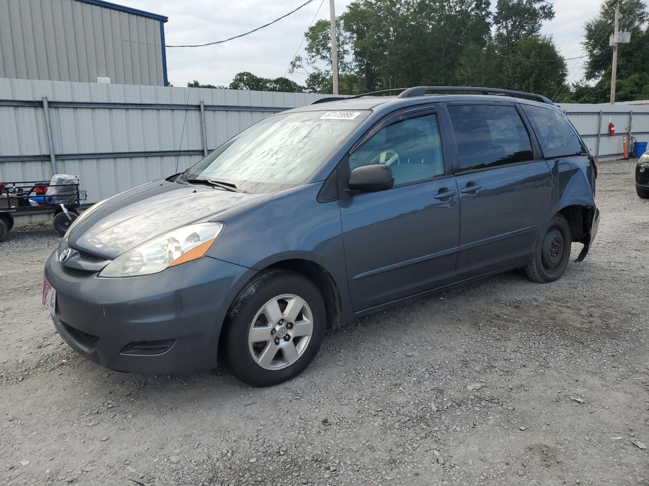 2010 Toyota Sienna ce