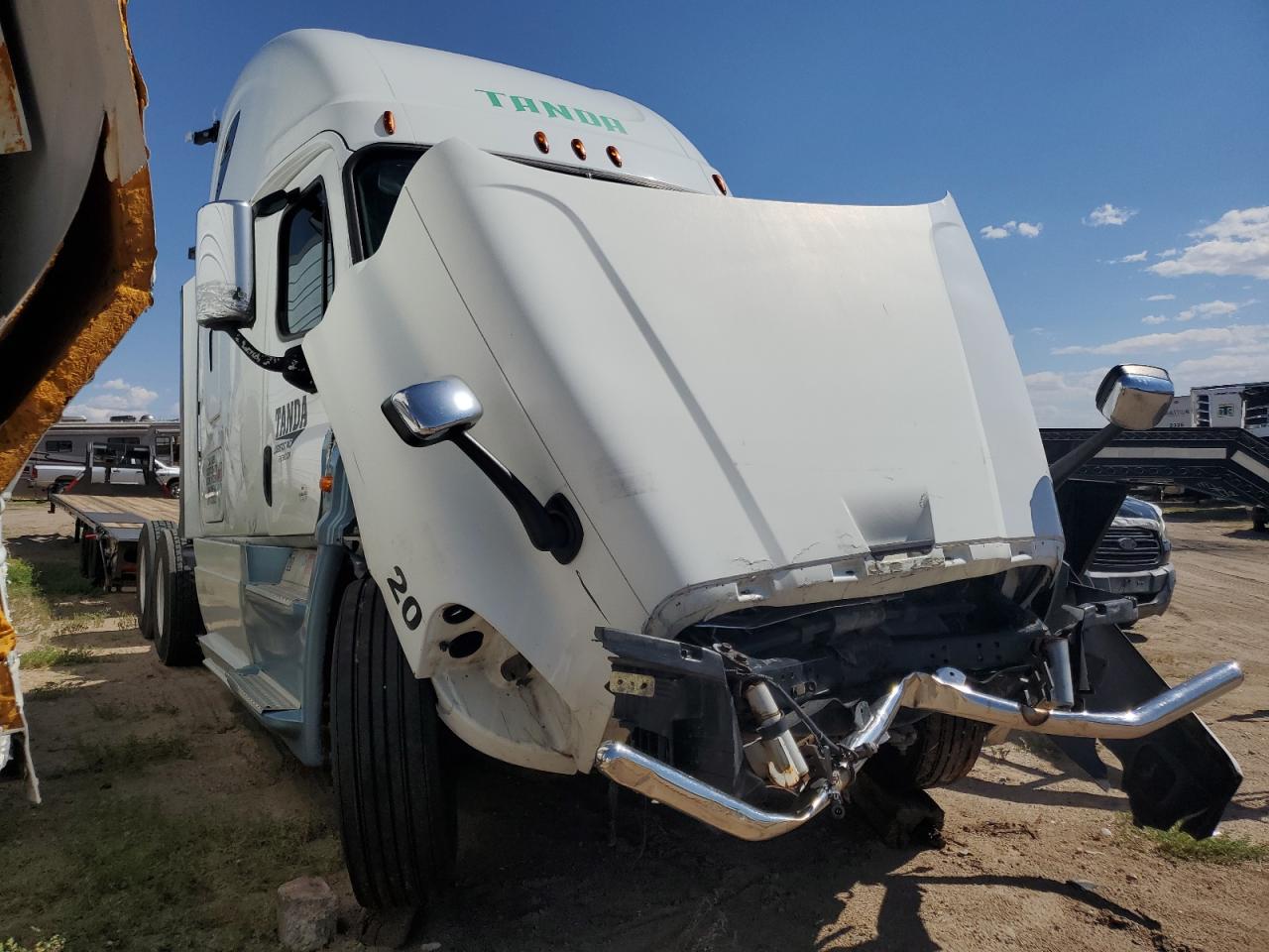 2016 Freightliner Cascadia 1