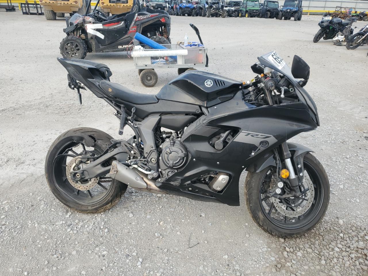 2025 Yamaha Yzfr7
