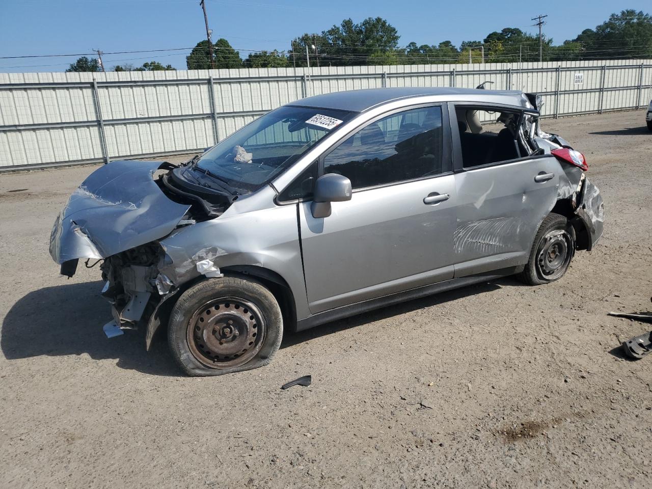 2010 Nissan Versa s