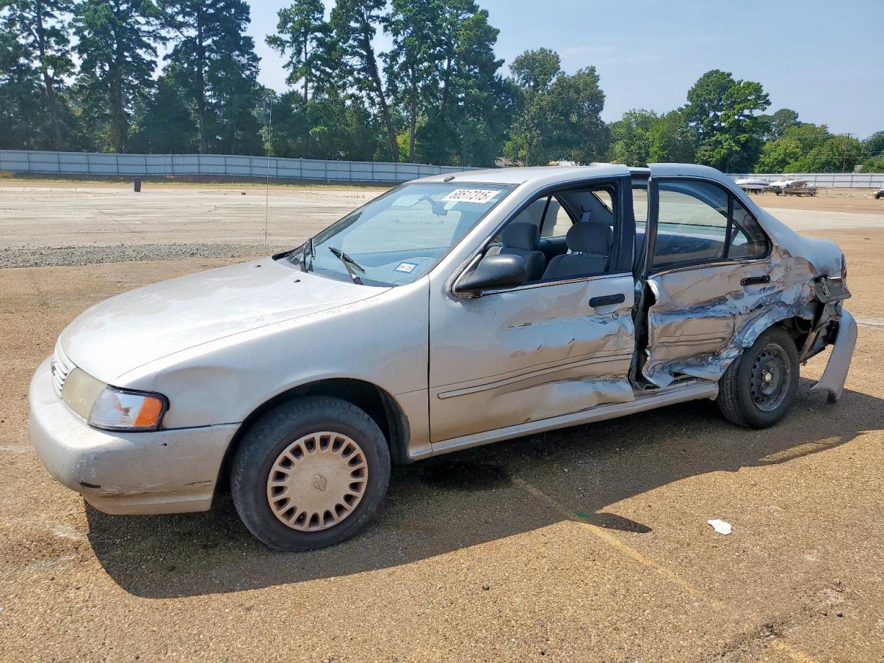 Nissan Sentra bas