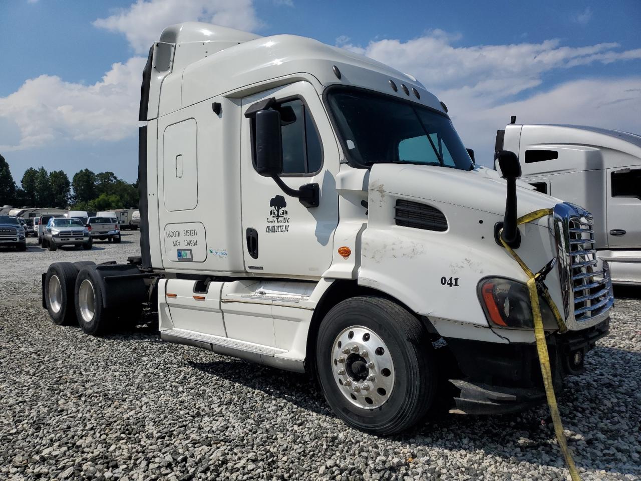2010 Freightliner Cascadia 1