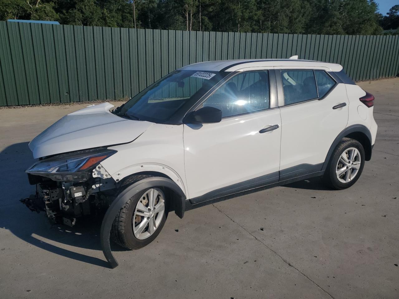 2021 Nissan Kicks s