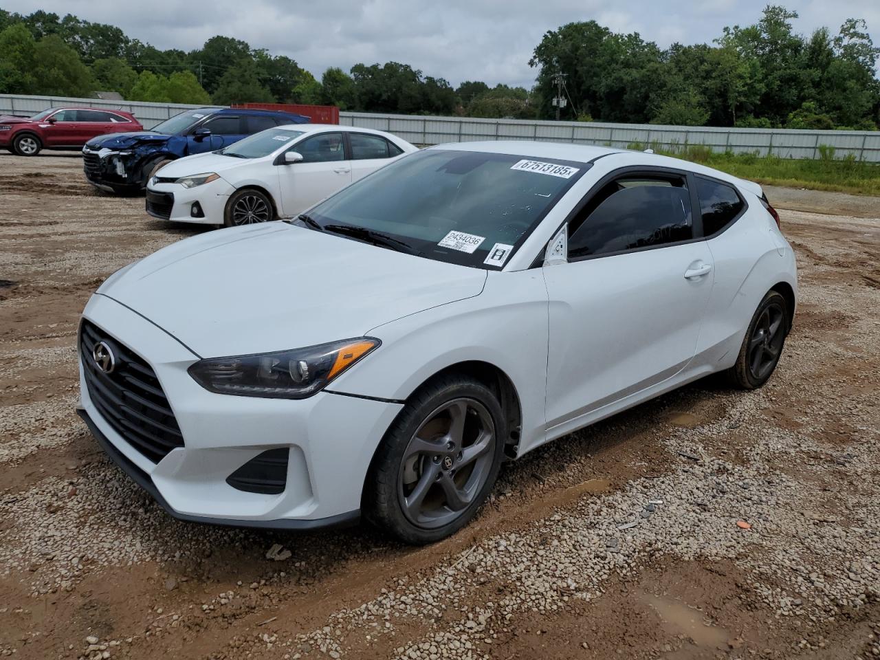 2019 Hyundai Veloster b