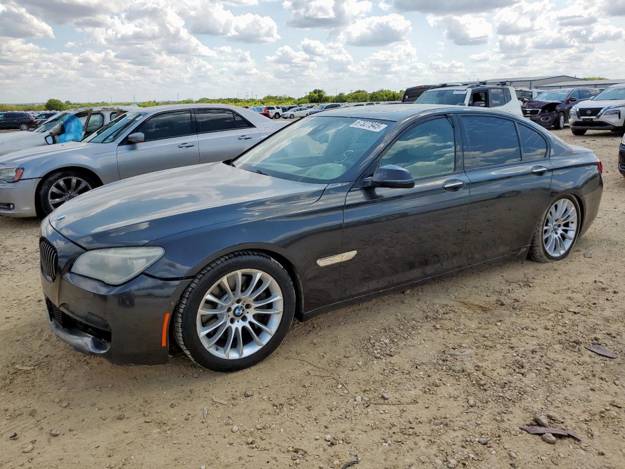 2015 BMW 750 i