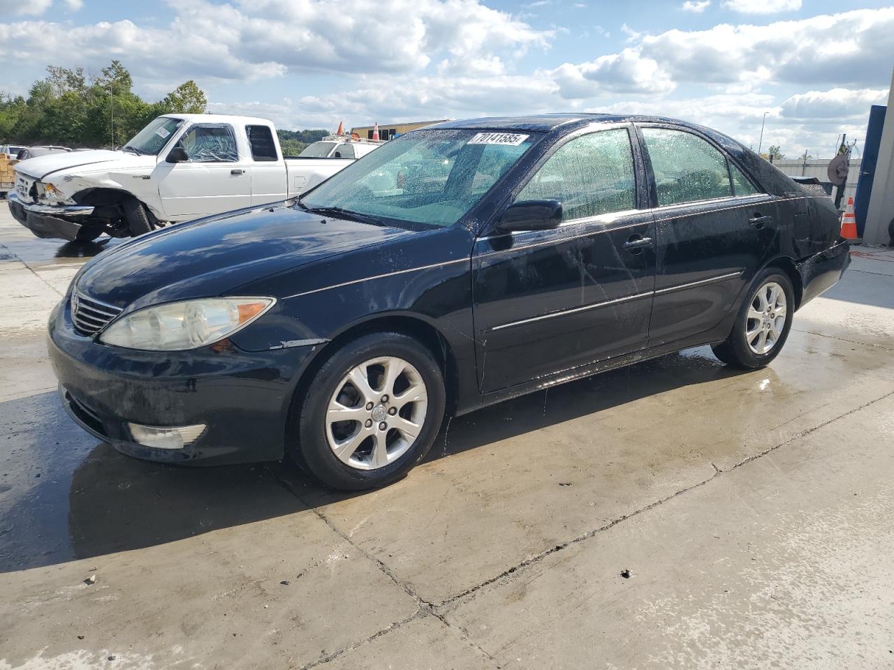 2005 Toyota Camry le