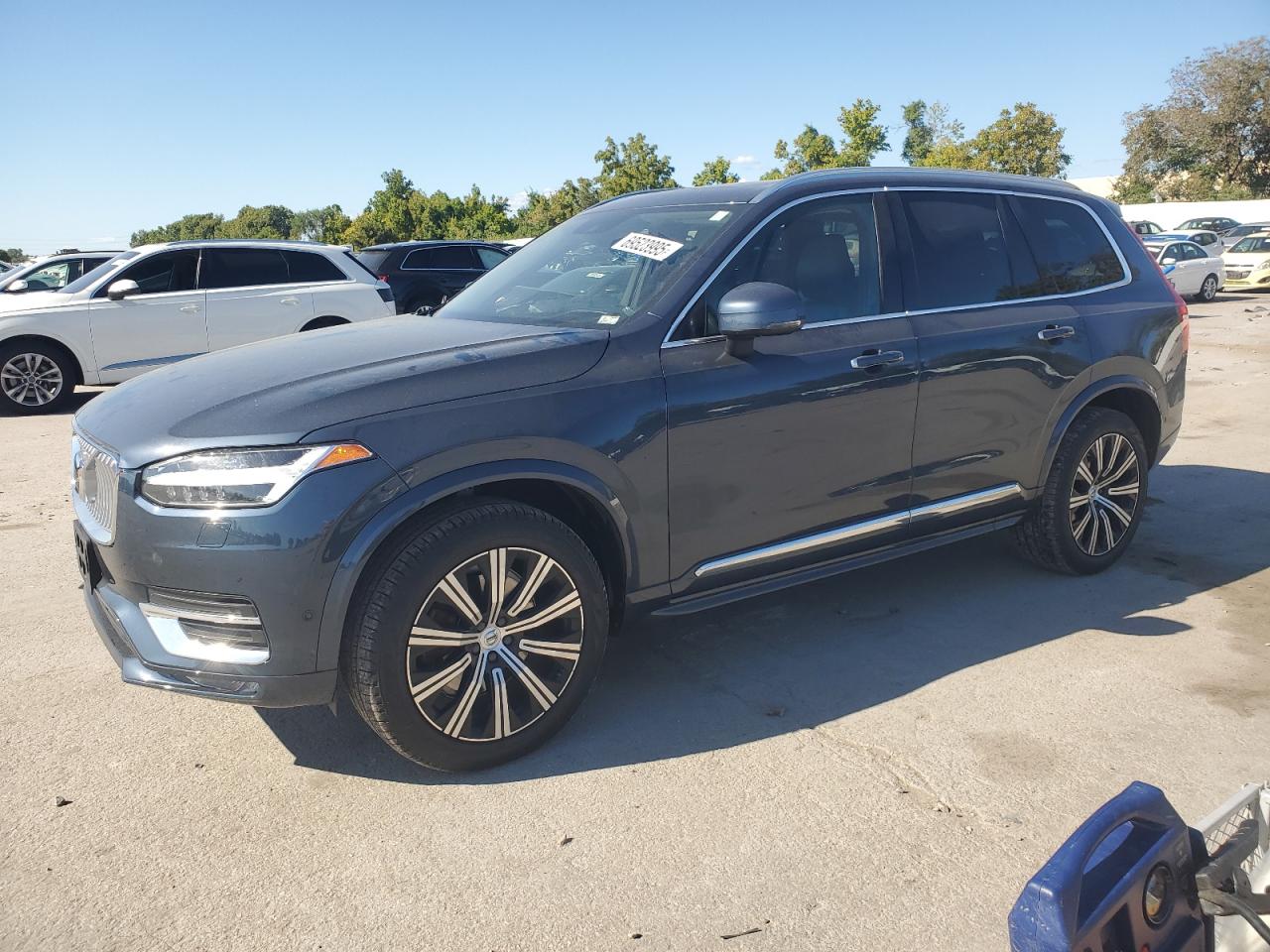 2022 Volvo Xc90 t6 in