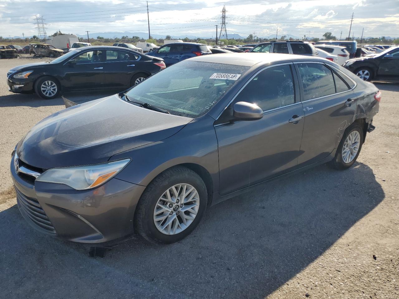 2016 Toyota Camry le