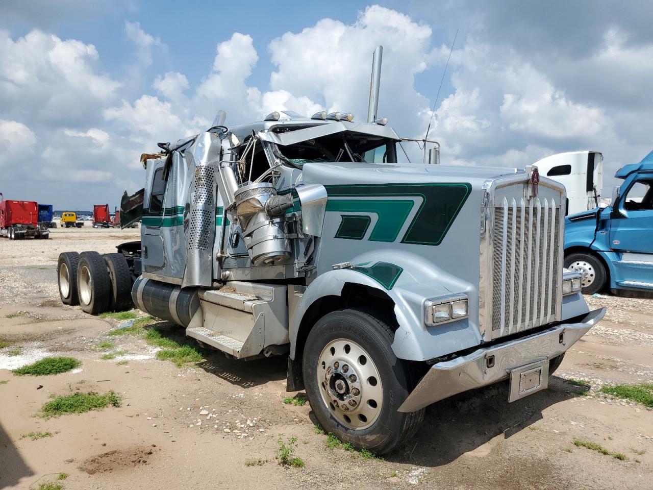 2019 Kenworth W900