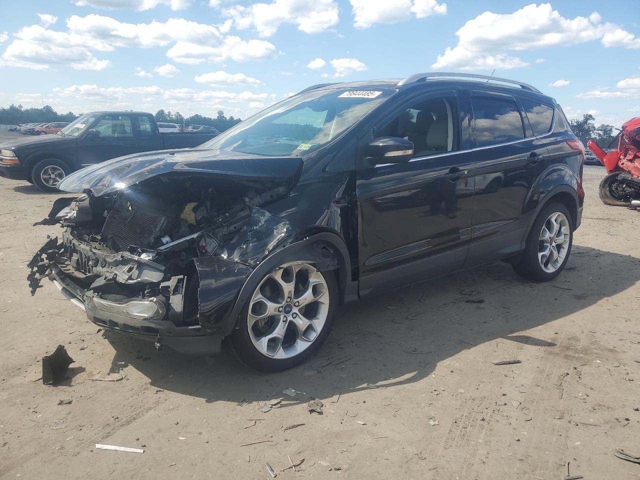 2014 Ford Escape tit