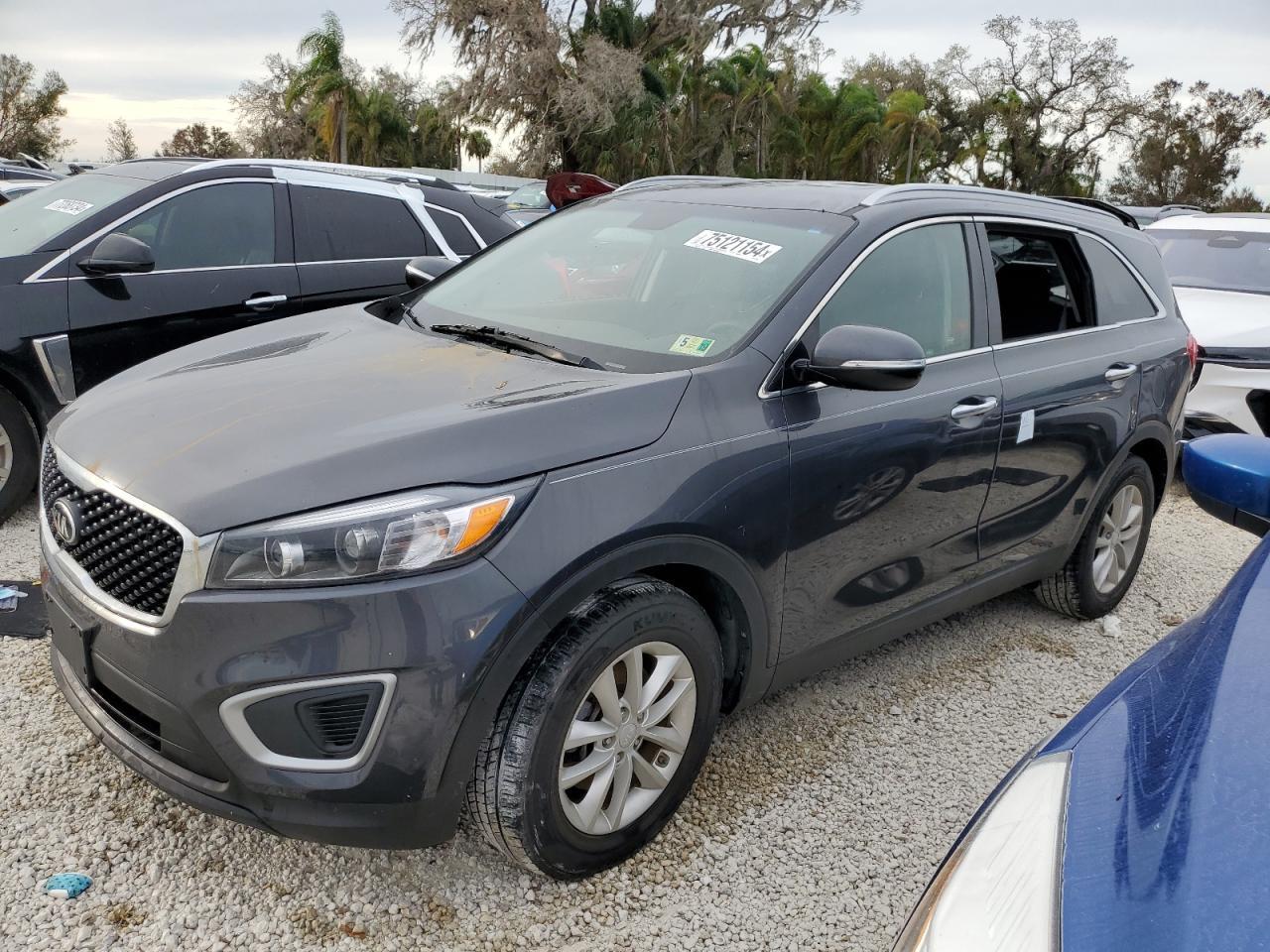 2018 Kia Sorento lx