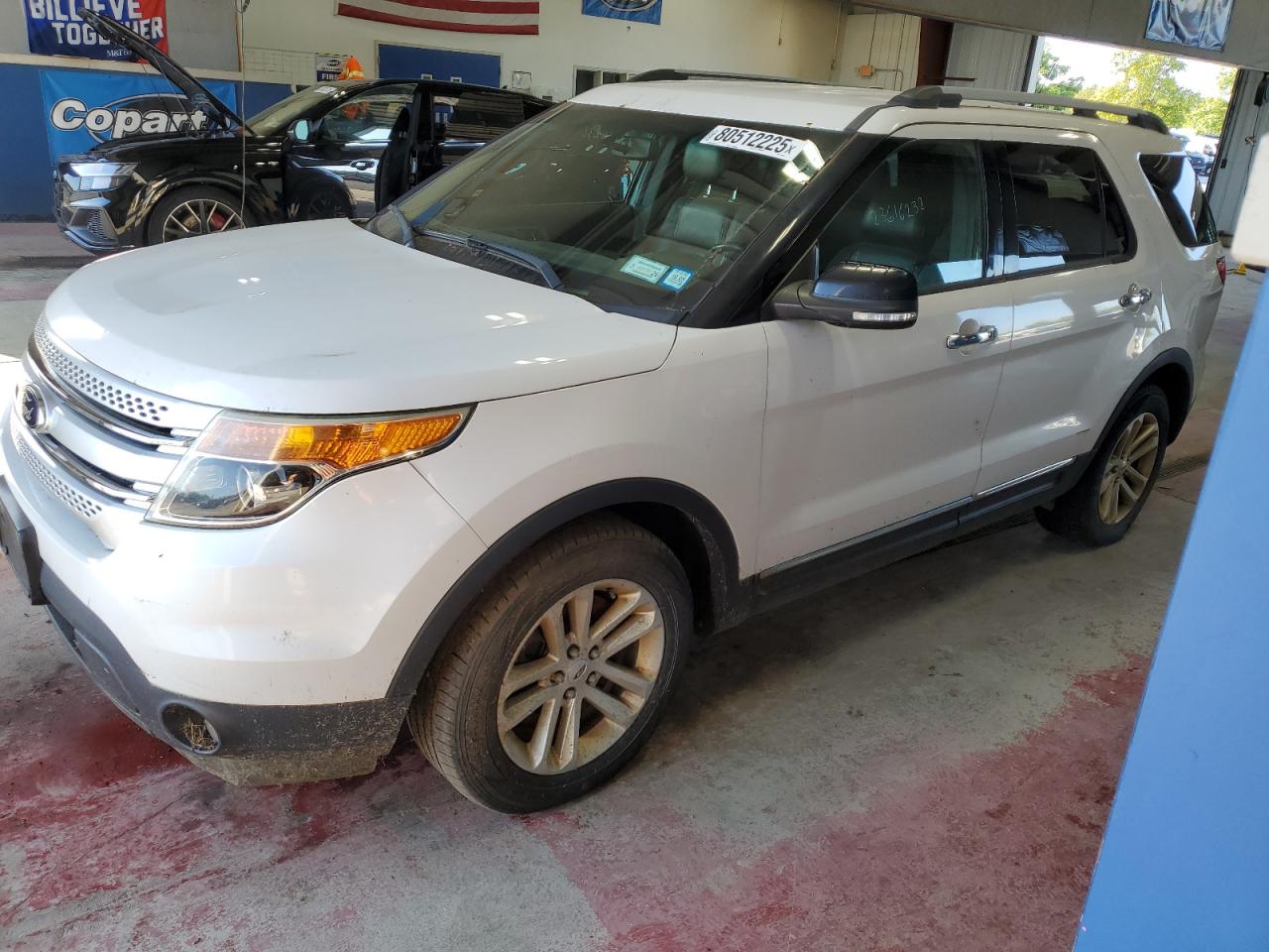 2014 Ford Explorer x