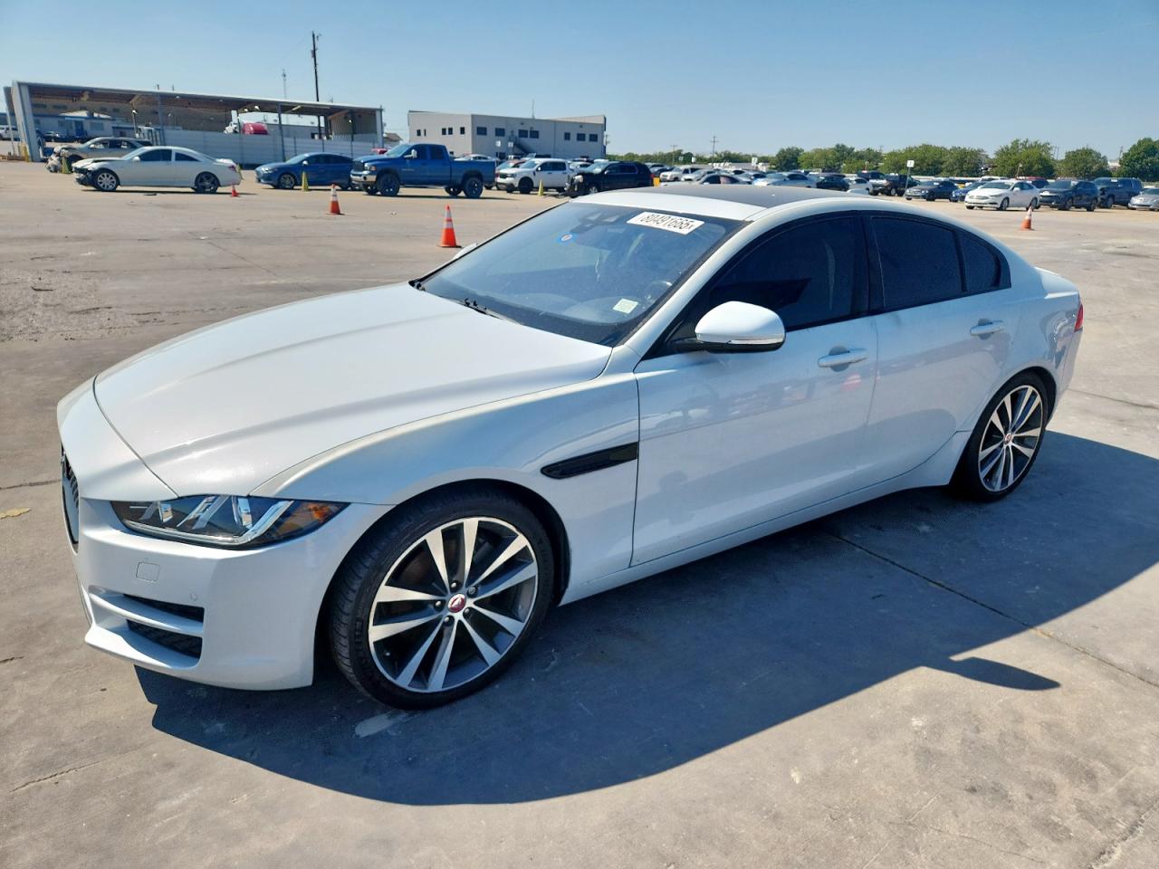 2017 Jaguar Xe