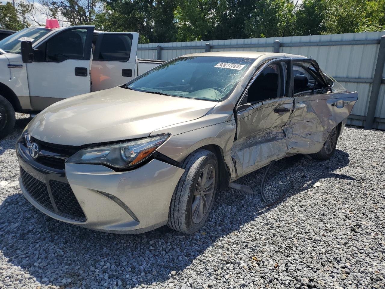 2016 Toyota Camry le