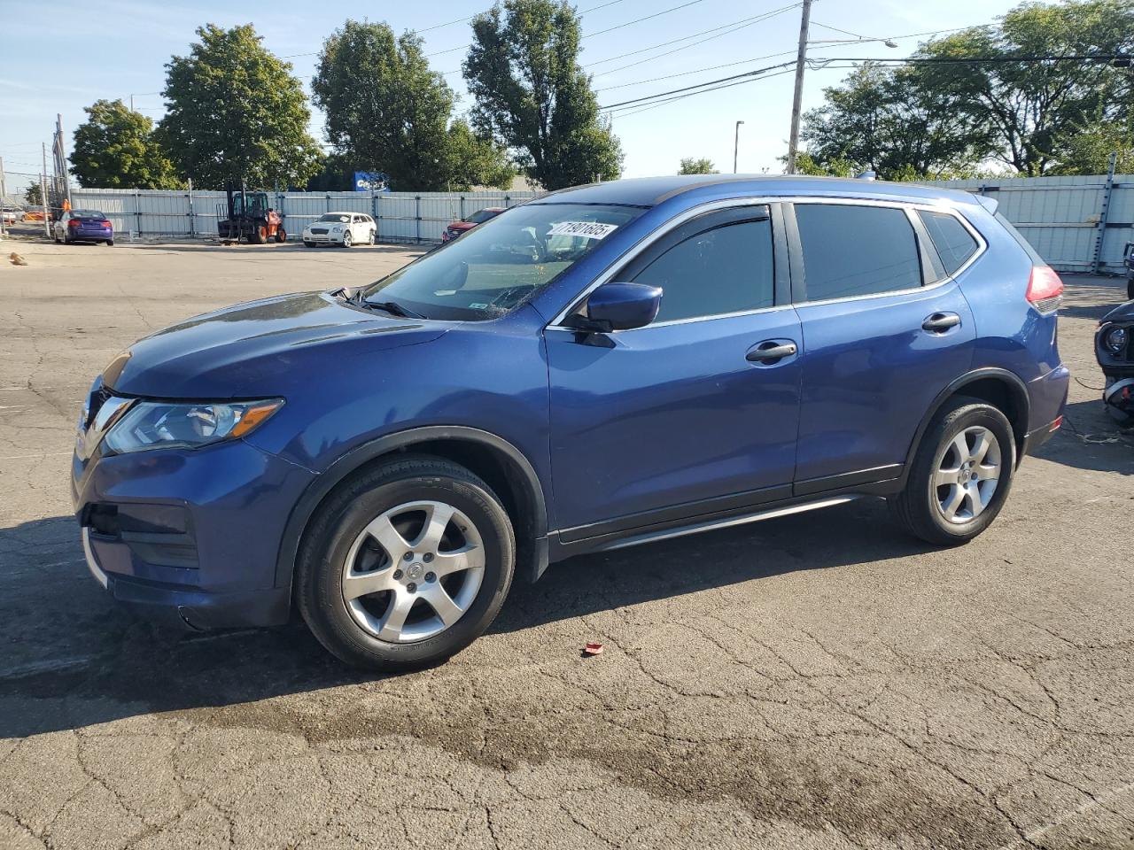 2017 Nissan Rogue sv