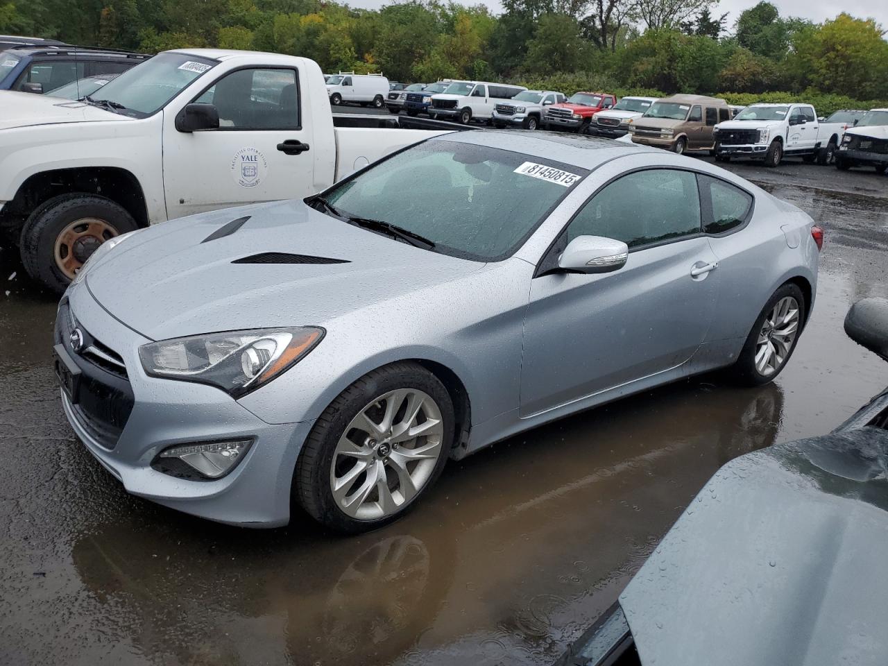 2013 Hyundai Genesis co