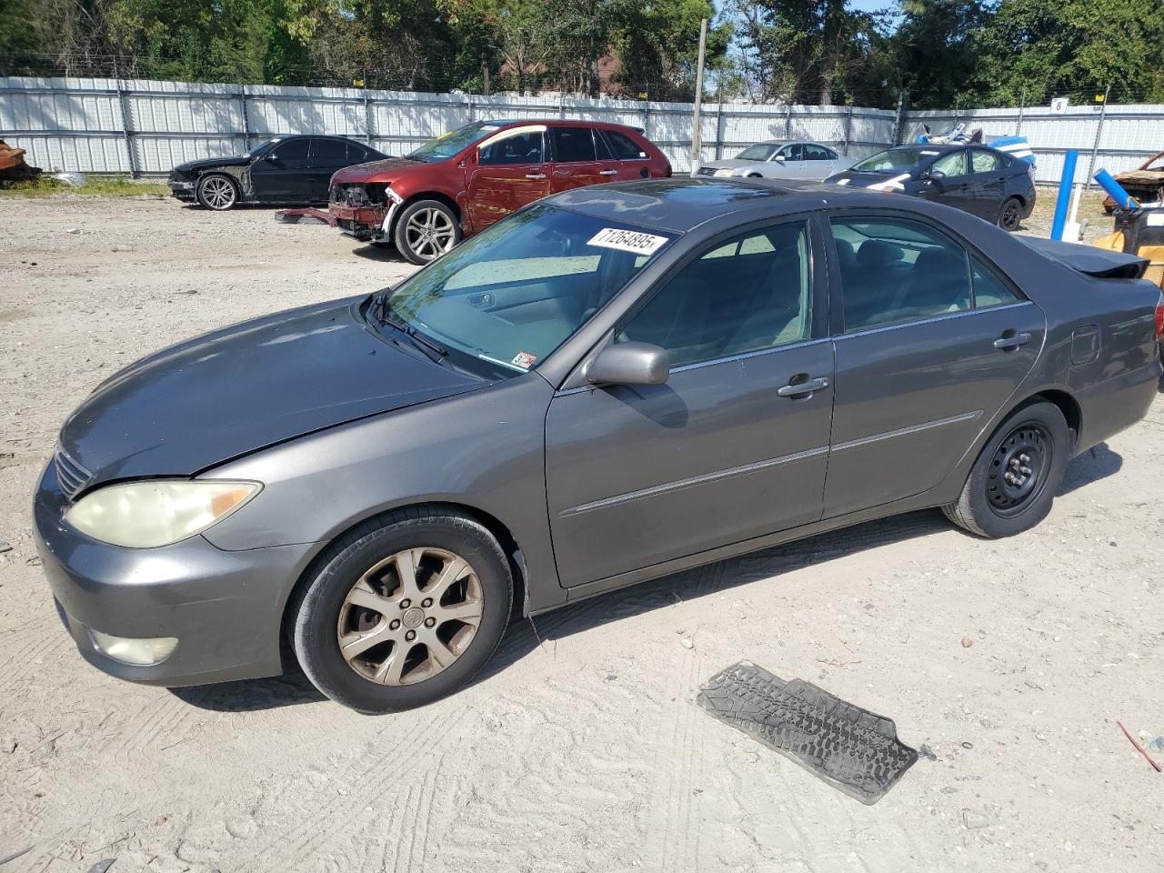 2005 Toyota Camry le