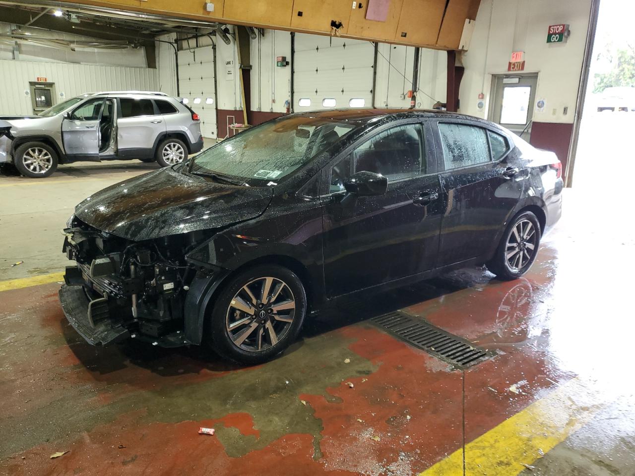 2025 Nissan Versa sv