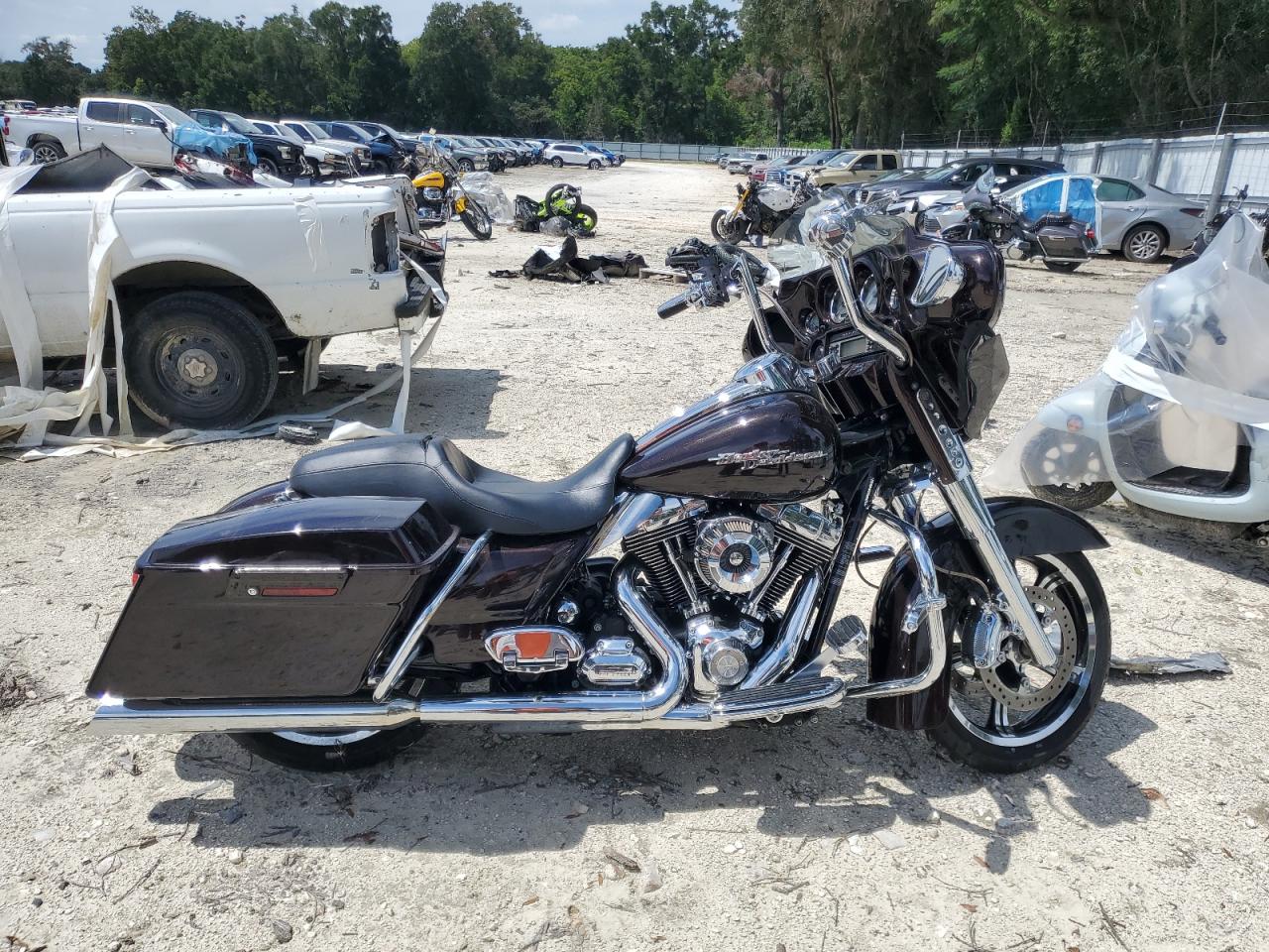 2011 Harley-davidson MOTORCYCLE