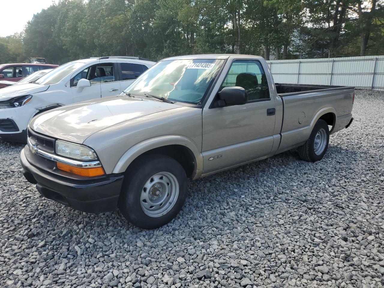 2002 Chevrolet S truck s1