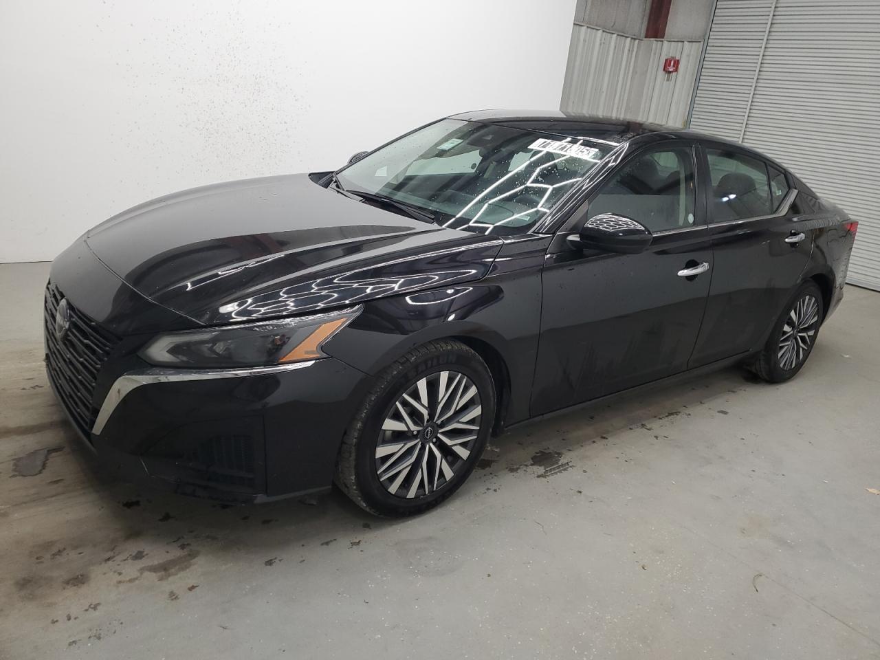 2023 Nissan Altima sv