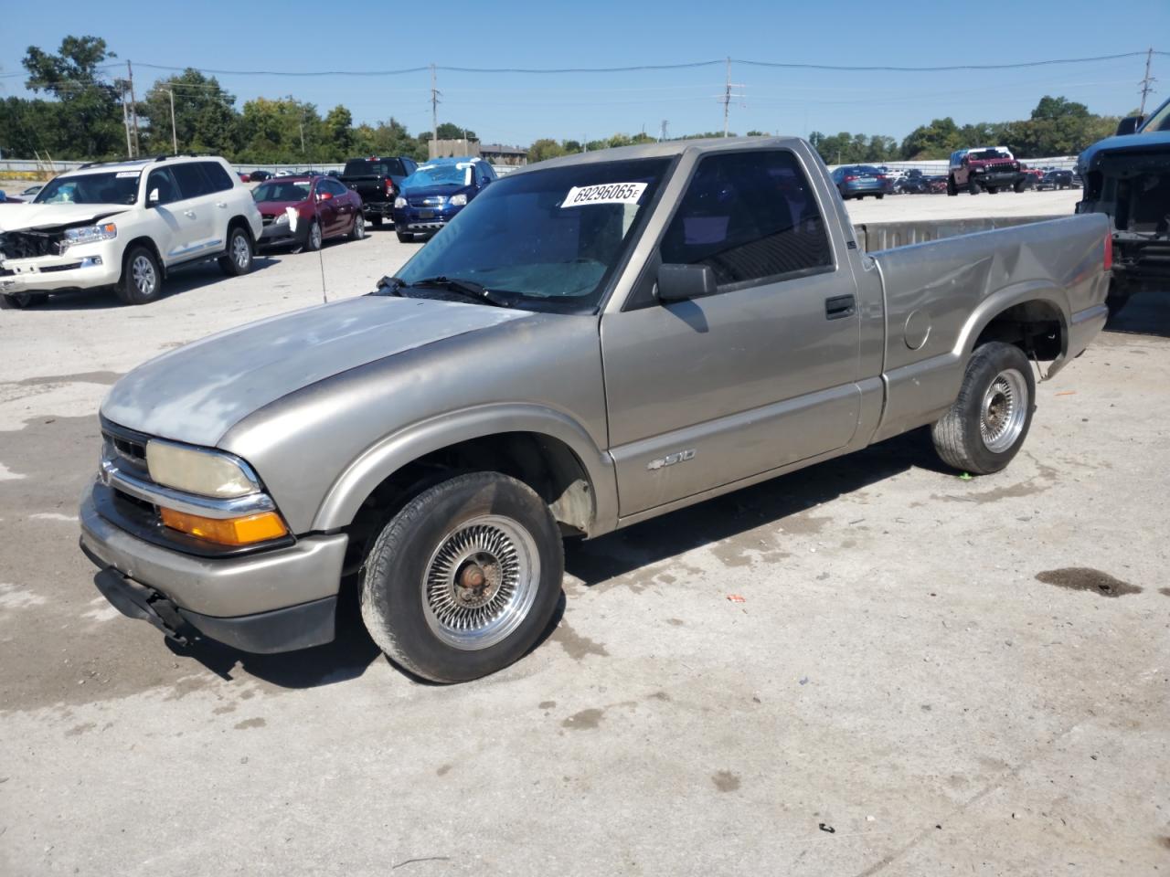 1999 Chevrolet S truck s1