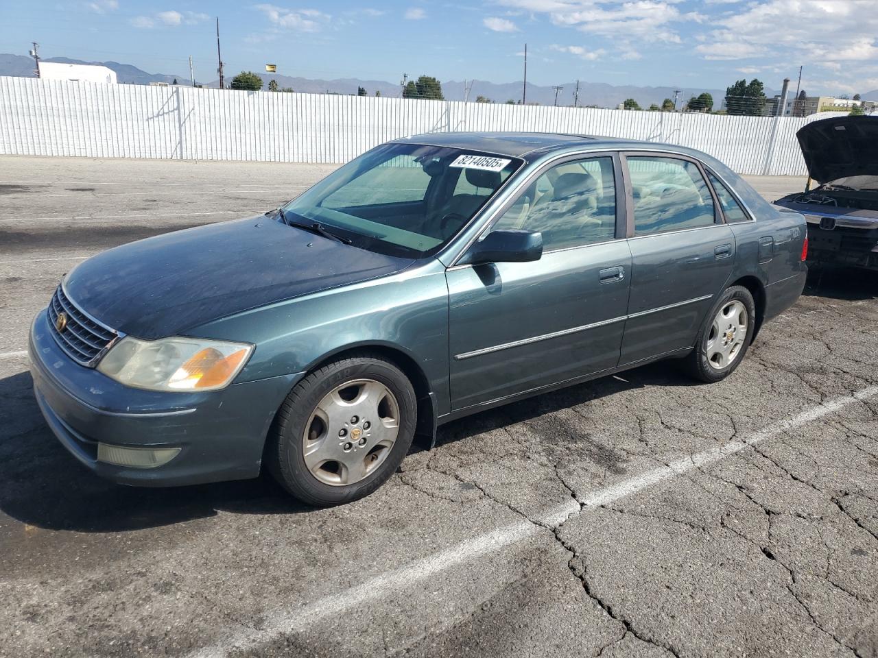 2003 Toyota Avalon xl