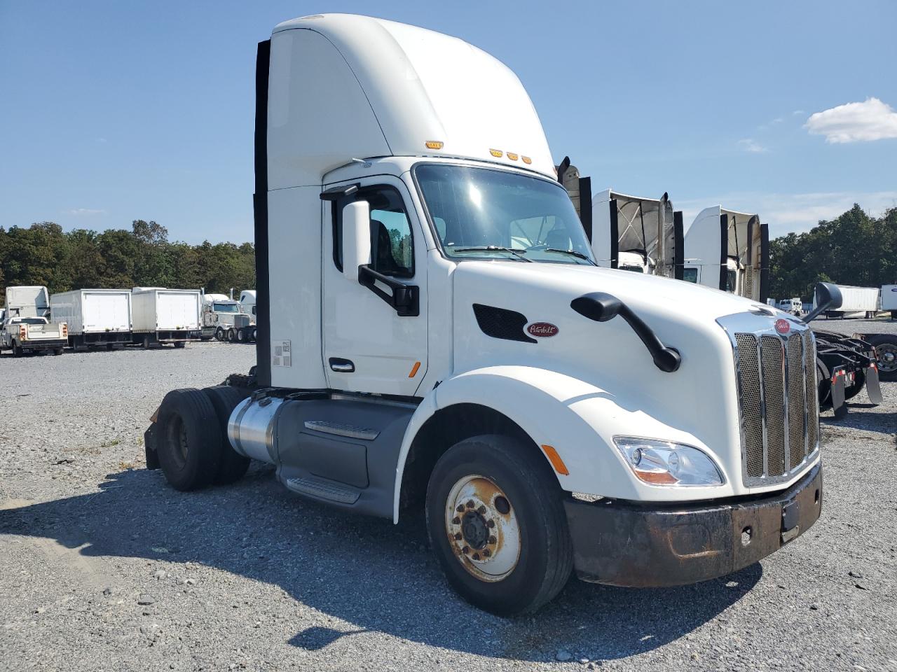 2016 Peterbilt tractor 579