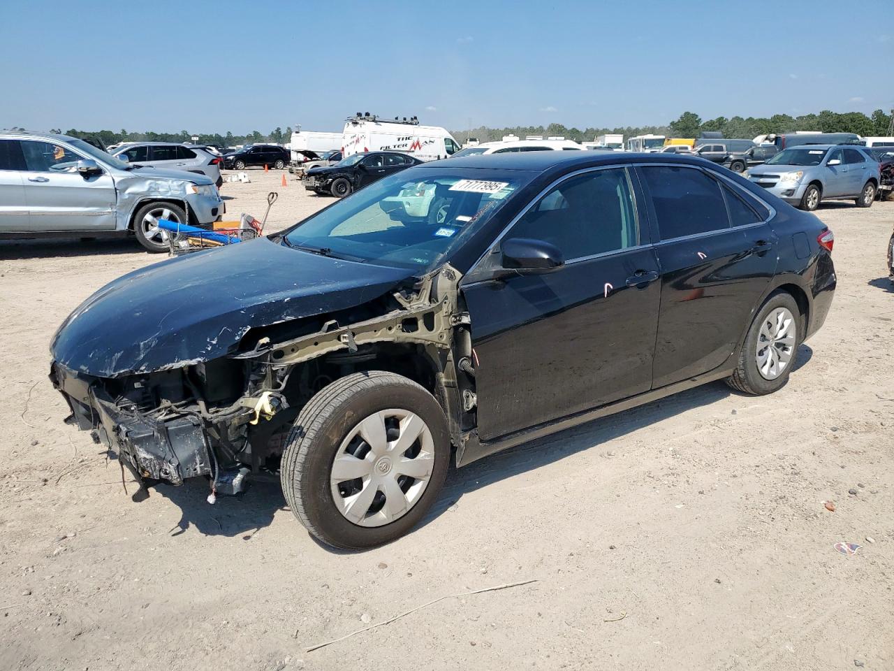 2016 Toyota Camry le