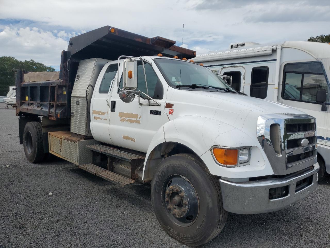 Ford F750 super duty
