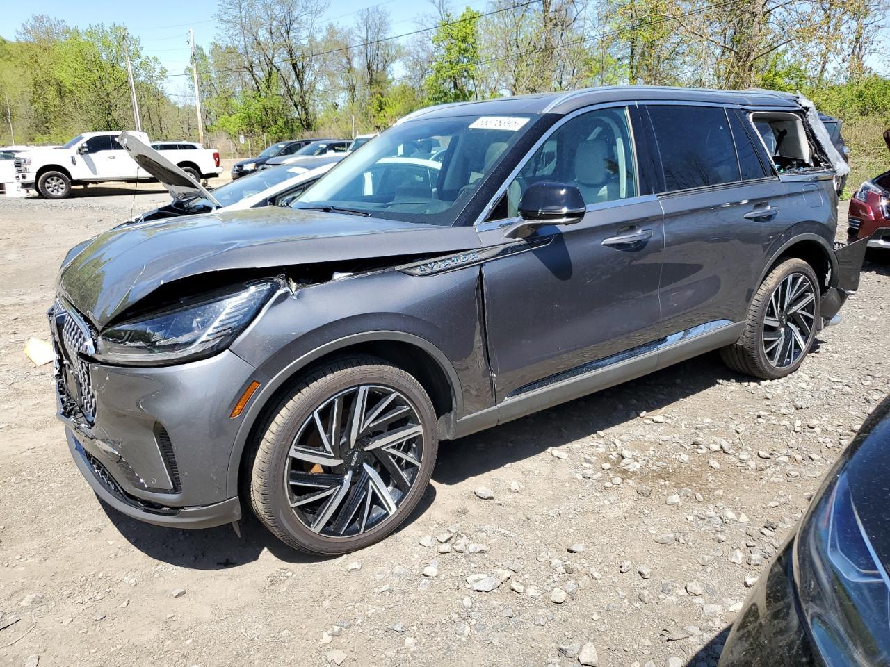 2025 Lincoln Aviator reserve