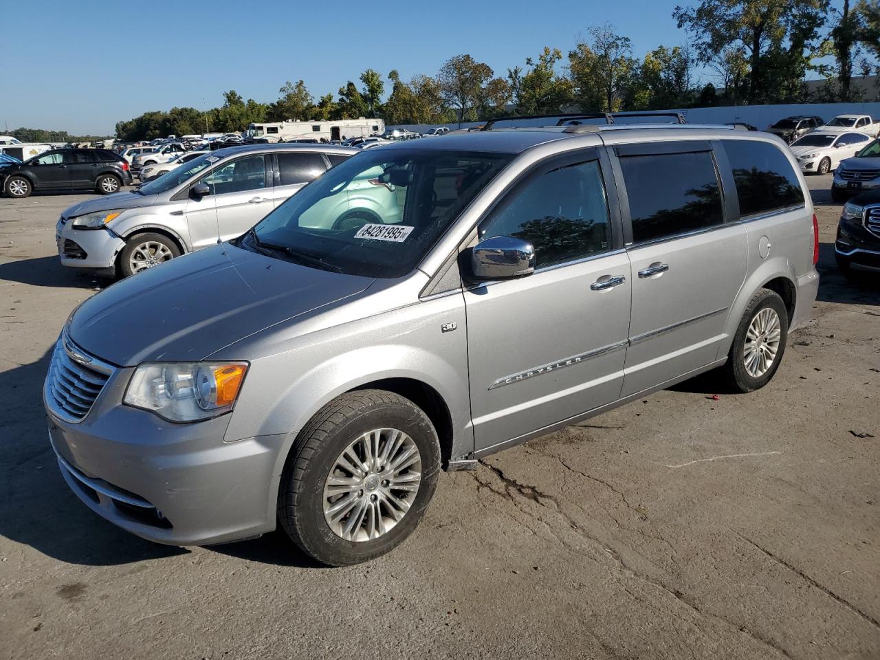2014 Chrysler Town & cou