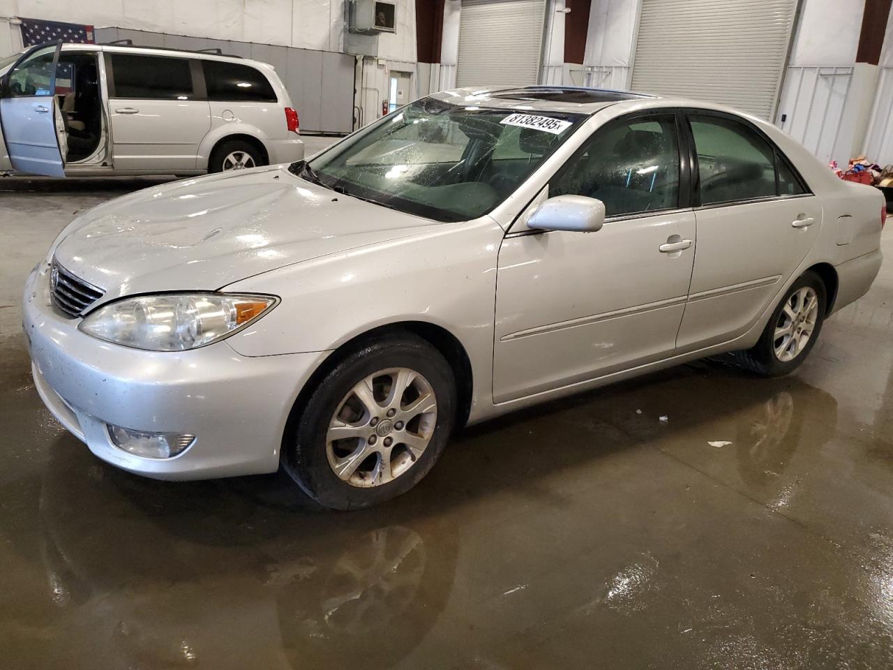 2005 Toyota Camry le