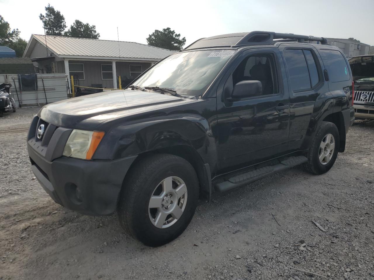 2008 Nissan Xterra off