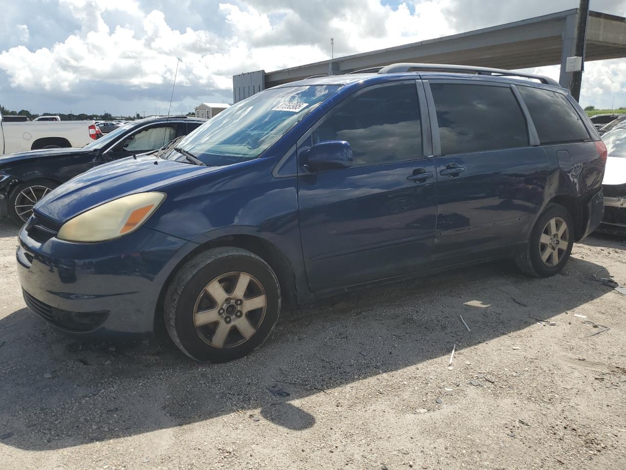 2004 Toyota Sienna ce