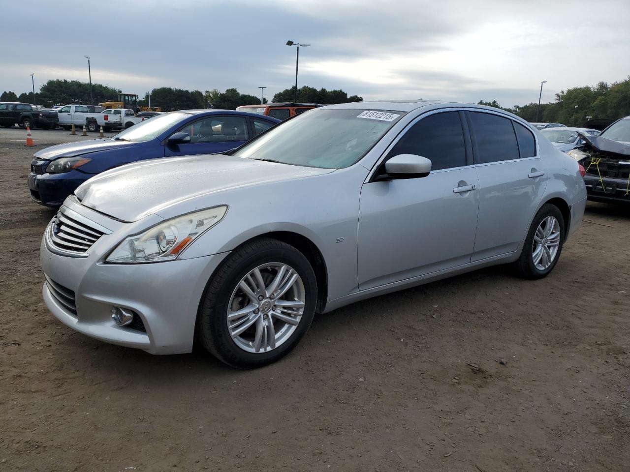 2015 Infi Q40