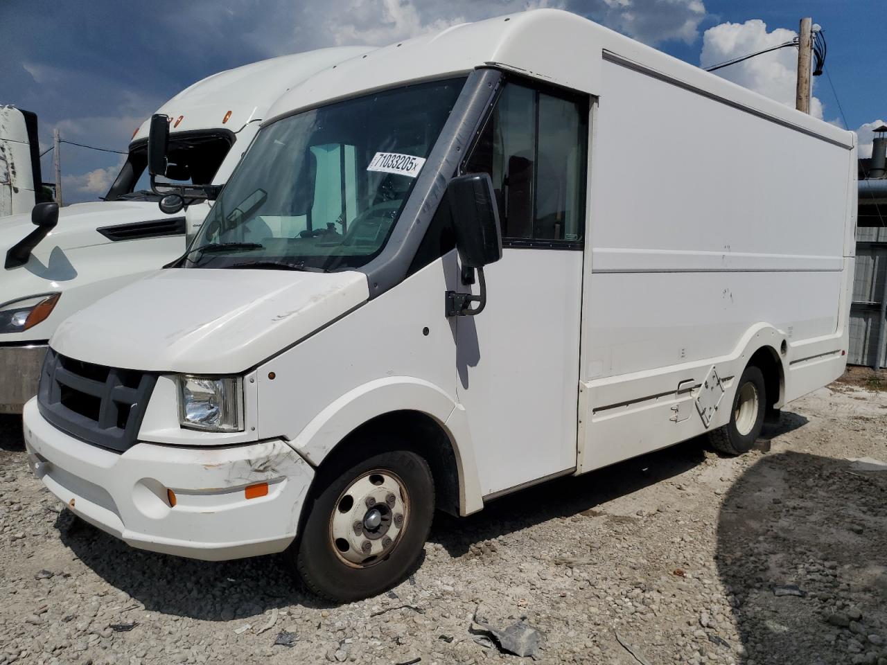 2016 Isuzu Npr