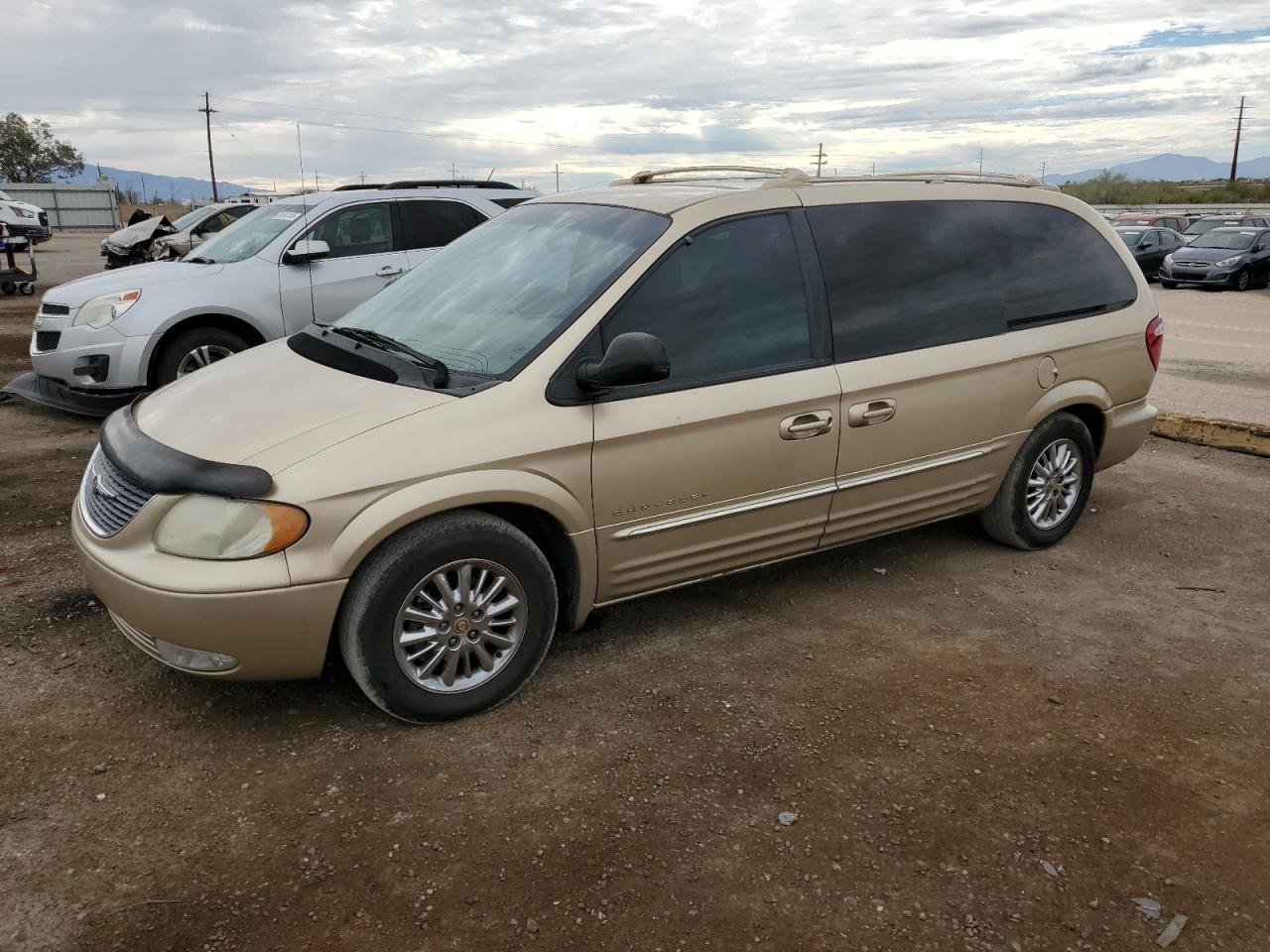 2001 Chrysler Town & cou