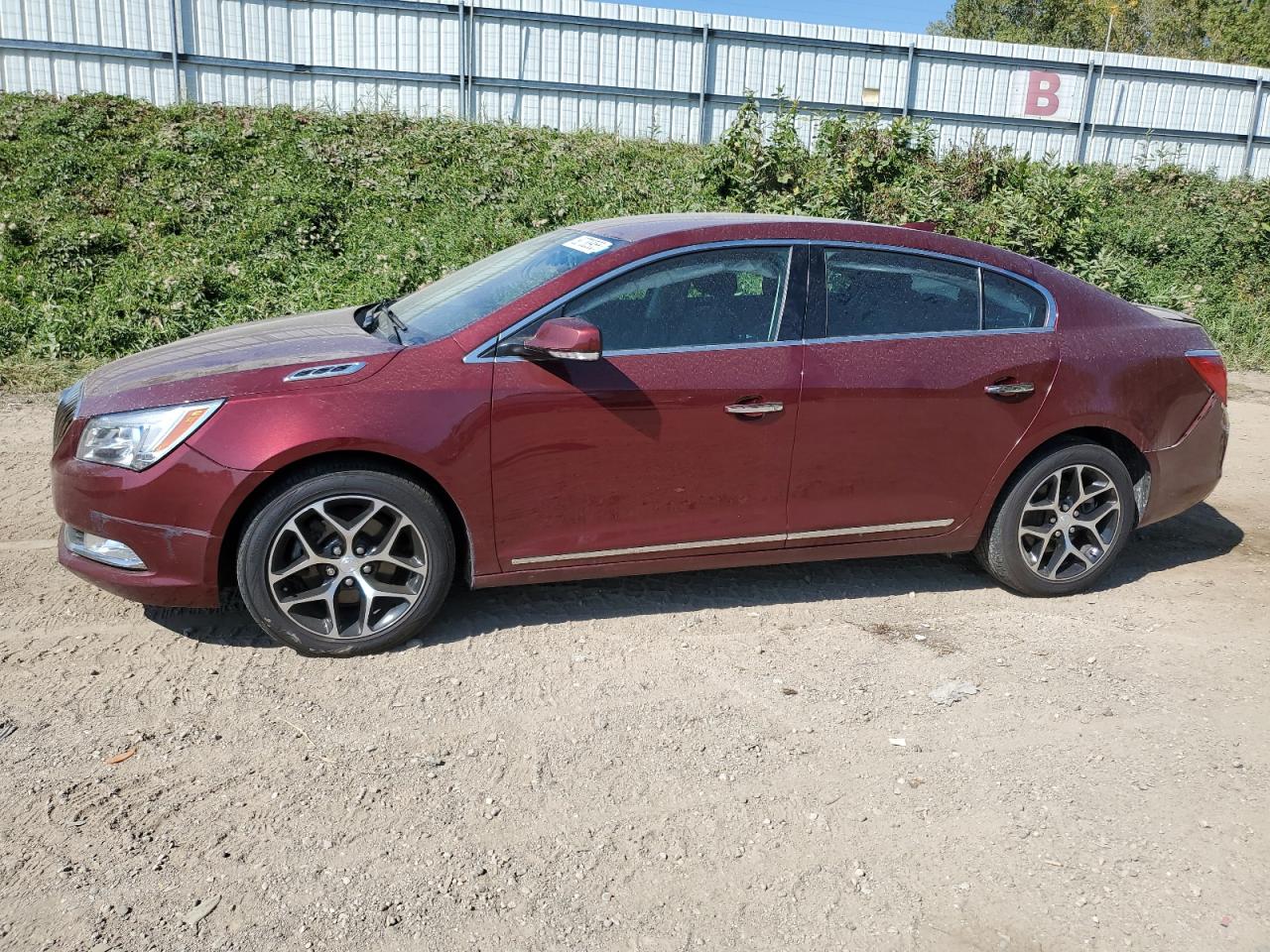 2016 Buick Lacrosse s