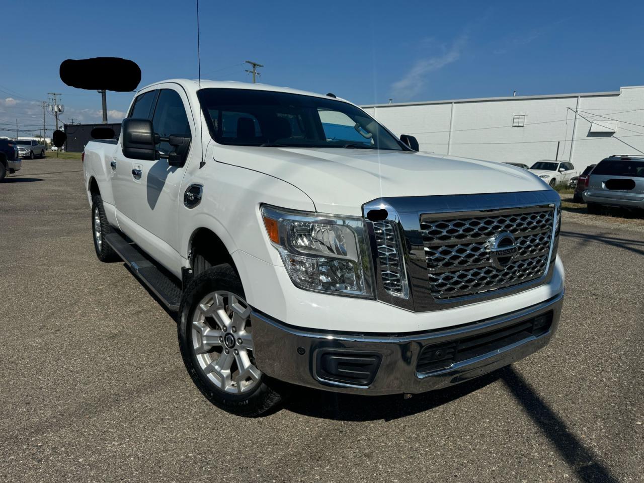 2020 Nissan Titan xd s