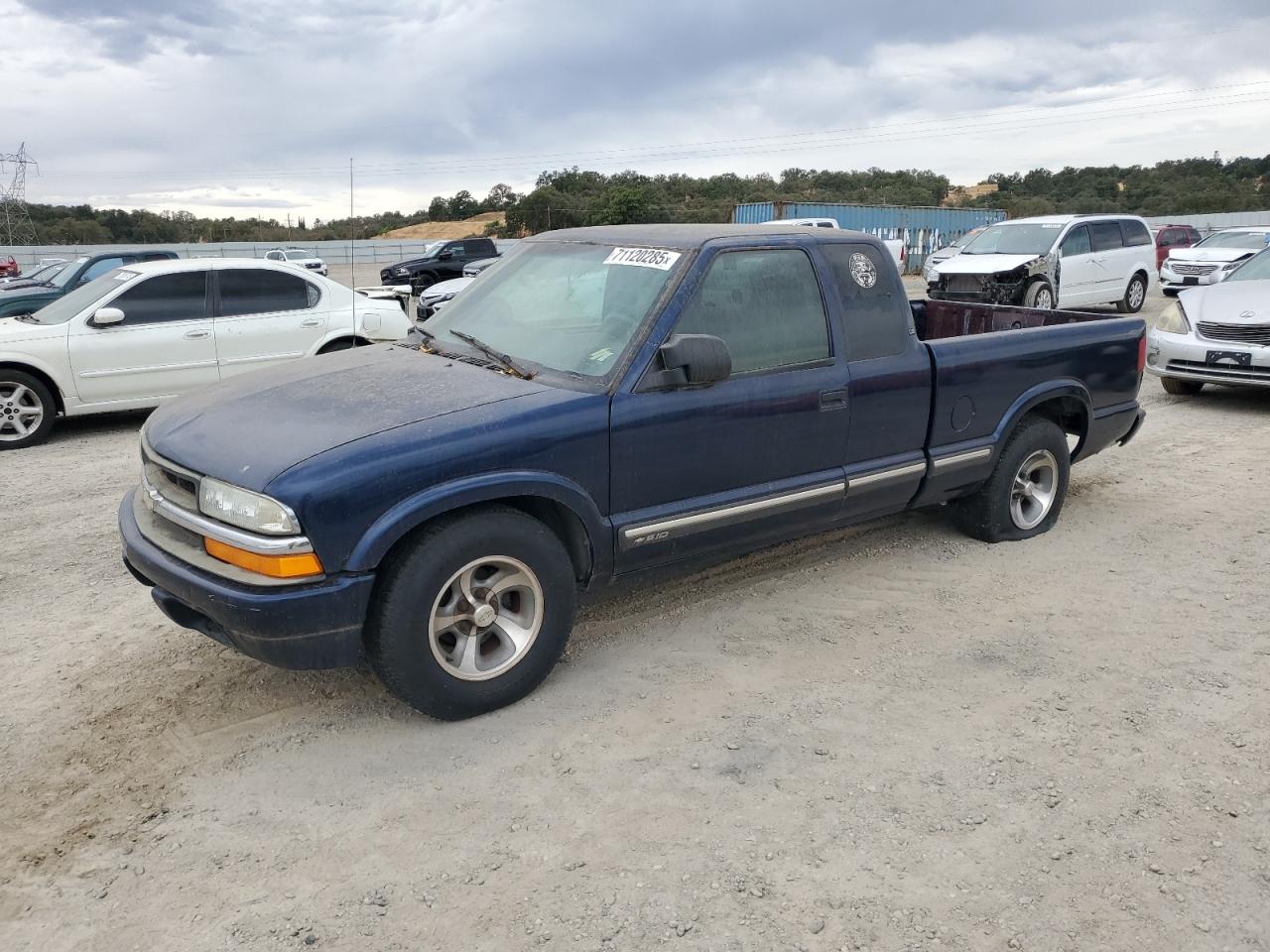 2001 Chevrolet S truck s1