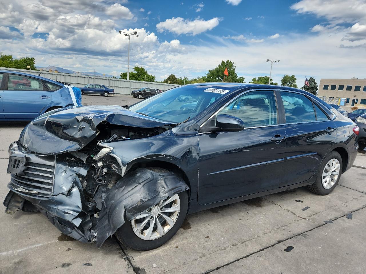 2016 Toyota Camry le