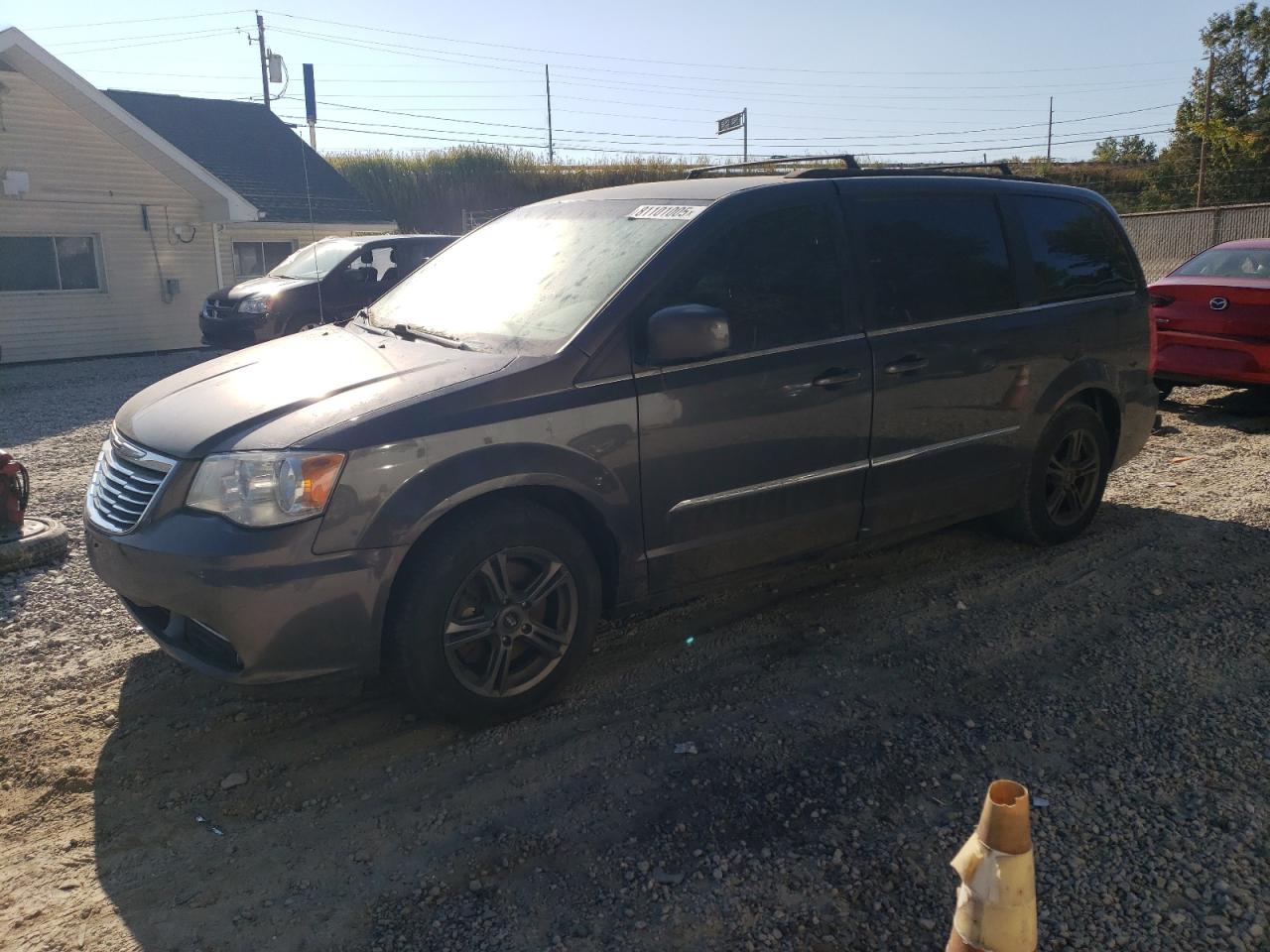 2016 Chrysler Town & cou