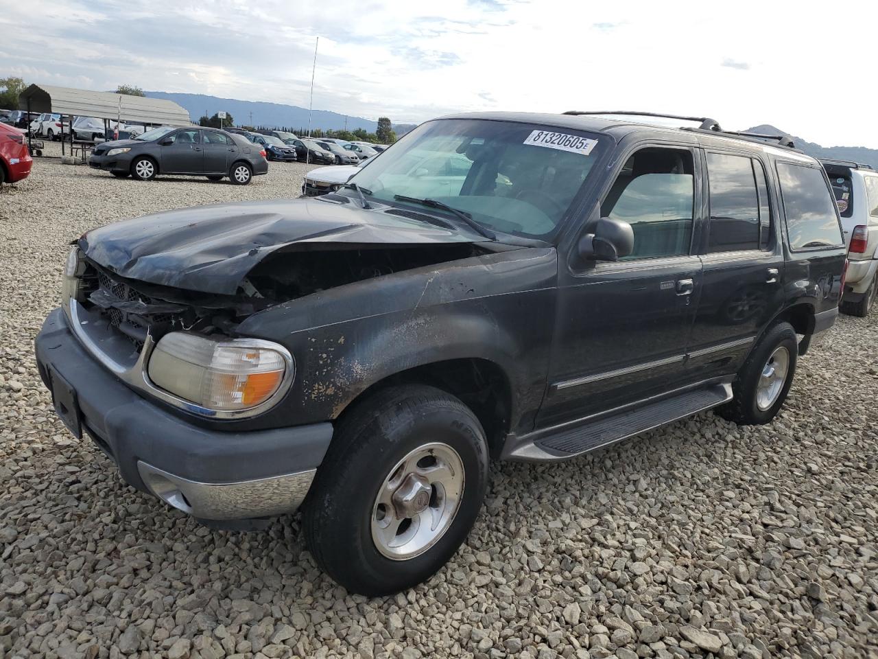 2001 Ford Explorer x