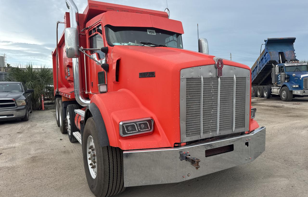 2004 Kenworth Constructi