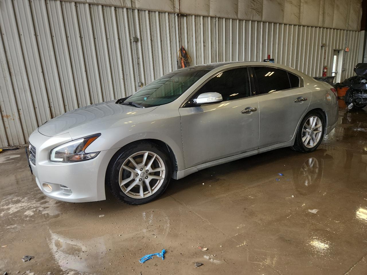 2010 Nissan Maxima s