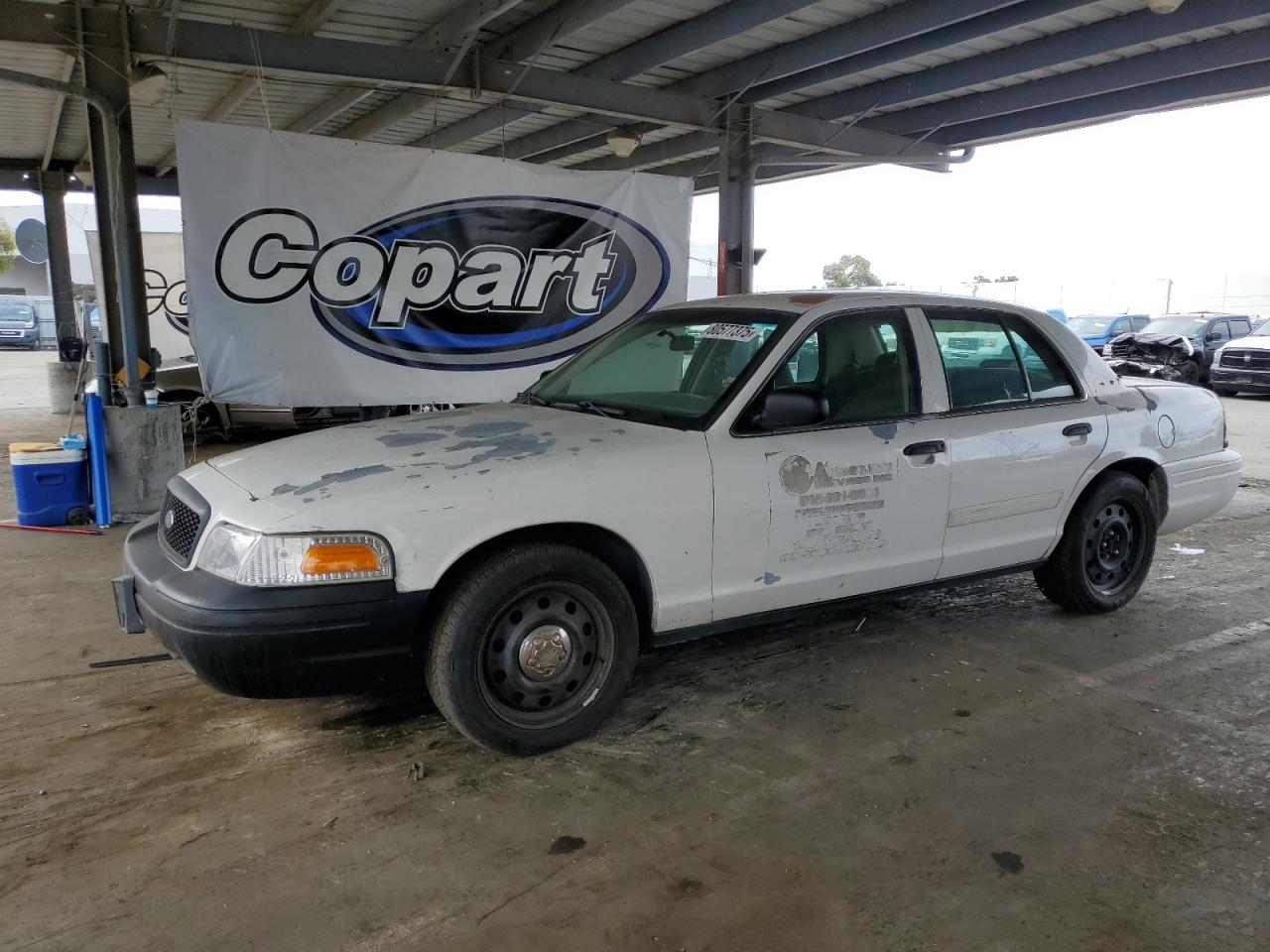 2009 Ford Crown vict